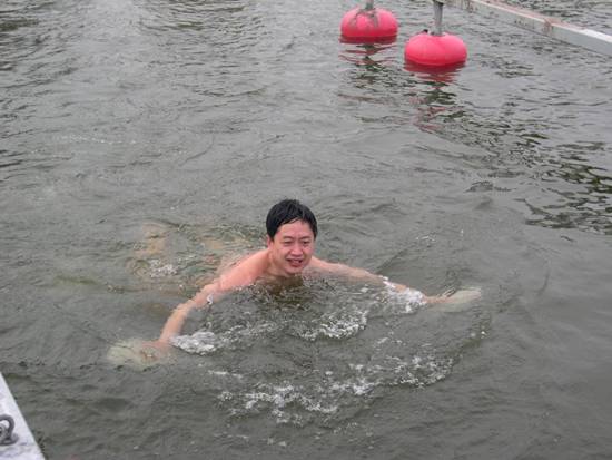 靳忠良老师生活照