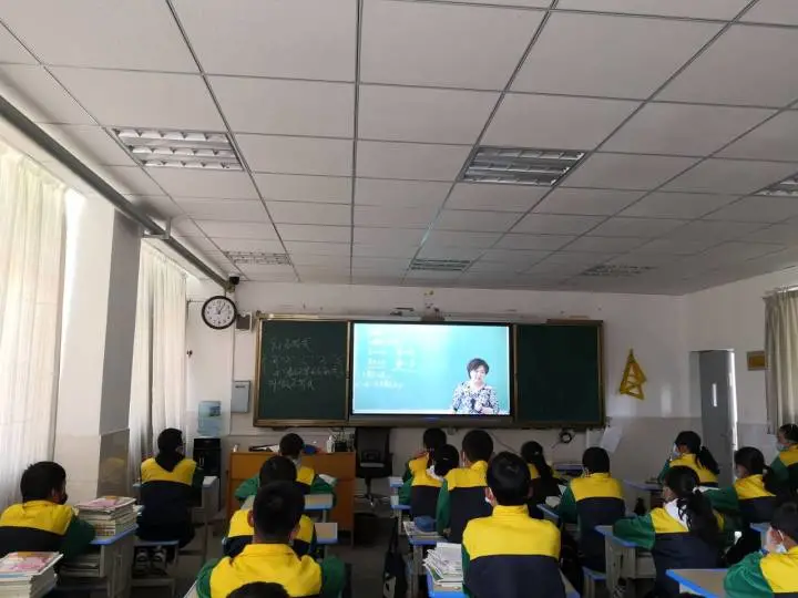“求知，求真，求健，求美”带你走进河南省新乡市第一中学
