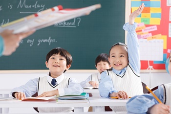 雅安市雨城区汉碑幼儿园“三心”做好幼小衔接